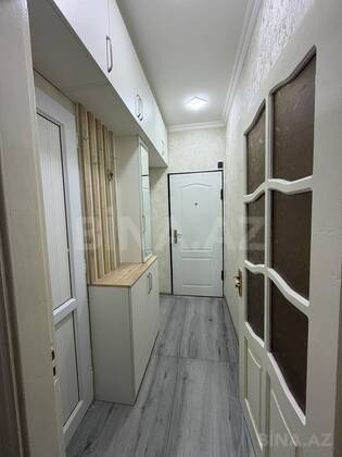 3 otaqlı Köhnə tikili, Memar Əcəmi m., Bakı