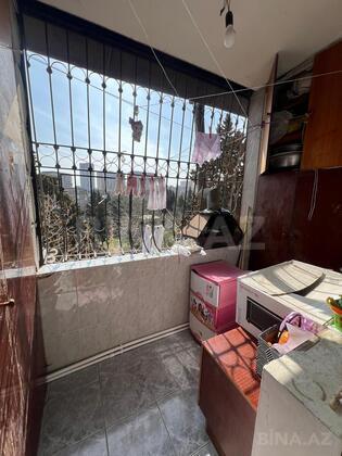 5 otaqlı Köhnə tikili, Memar Əcəmi m., Bakı