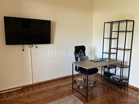 2 otaqlı Köhnə tikili, 28 May m., Bakı