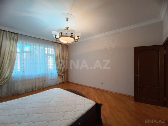 3 otaqlı Yeni tikili, Nizami m., Bakı