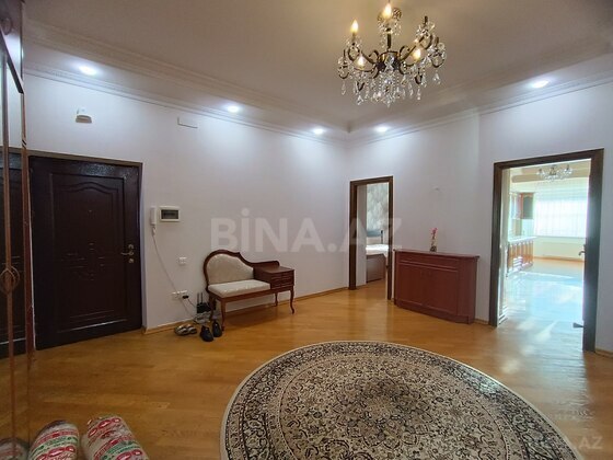 3 otaqlı Yeni tikili, Nizami m., Bakı
