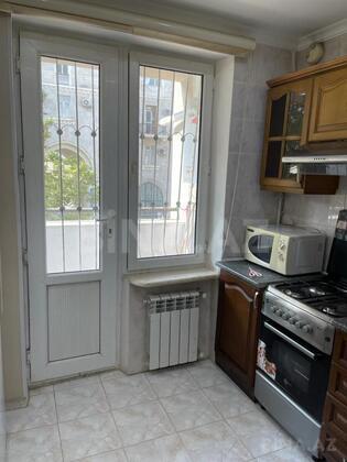 2 otaqlı Köhnə tikili, 28 May m., Bakı