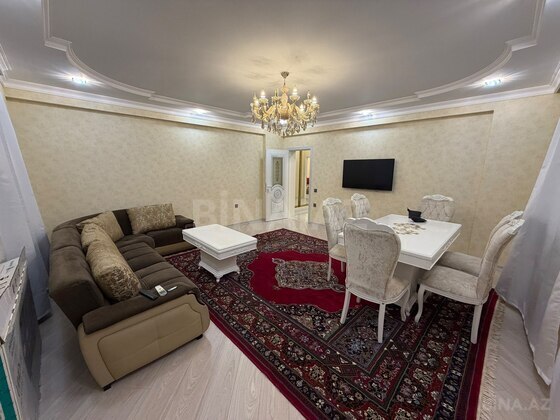 3 otaqlı Yeni tikili, Nizami r., Bakı