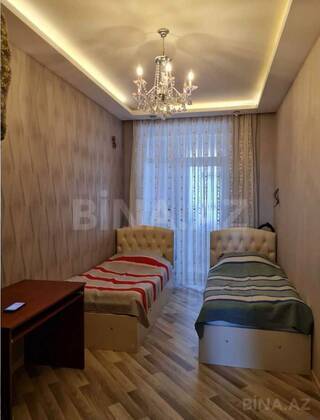 3 otaqlı Köhnə tikili, 28 May m., Bakı