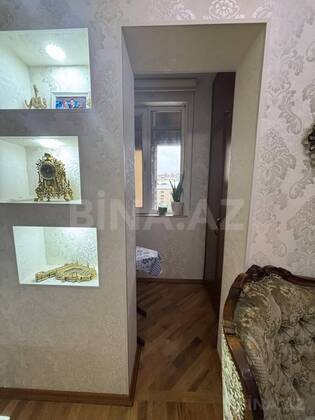 3 otaqlı Köhnə tikili, 8-ci mikrorayon q., Bakı