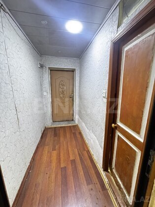 3 otaqlı Köhnə tikili, Elmlər Akademiyası m., Bakı