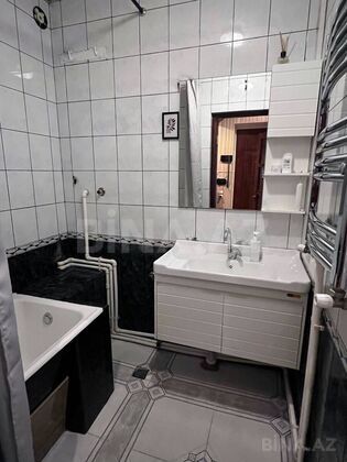2 otaqlı Köhnə tikili, 28 May m., Bakı