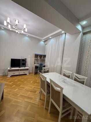 3 otaqlı Yeni tikili, İnşaatçılar m., Bakı