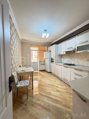 3 otaqlı Yeni tikili, İnşaatçılar m., Bakı