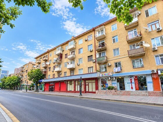 2 otaqlı Köhnə tikili, 28 May m., Bakı