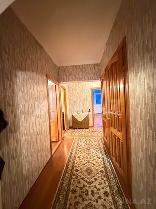 3 otaqlı Köhnə tikili, 8 Noyabr m., Bakı