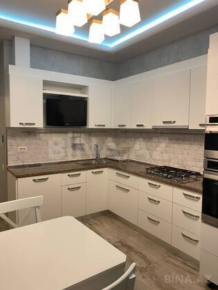 2 otaqlı Yeni tikili, 8 Noyabr m., Bakı
