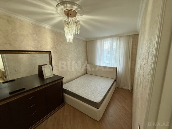 3 otaqlı Köhnə tikili, Elmlər Akademiyası m., Bakı