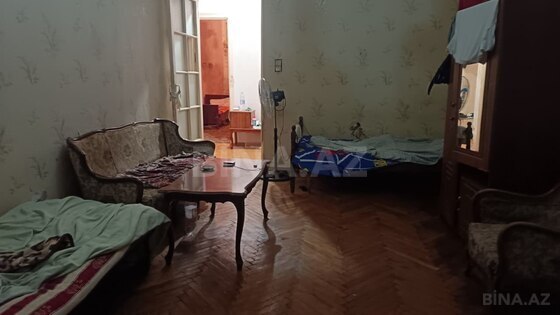 2 otaqlı Köhnə tikili, Elmlər Akademiyası m., Bakı