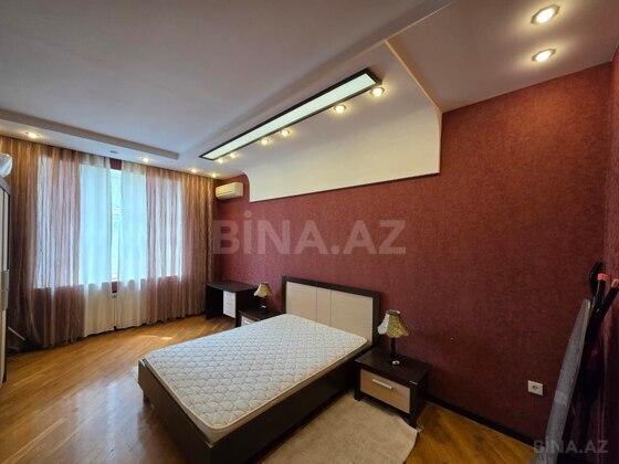 3 otaqlı Yeni tikili, Nizami m., Bakı
