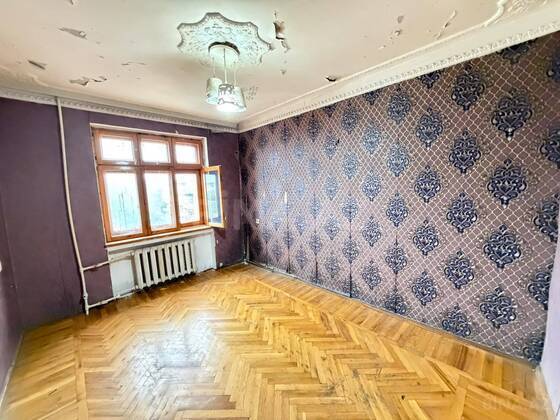 3 otaqlı Köhnə tikili, Neftçilər m., Bakı