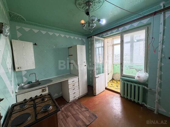 3 otaqlı Köhnə tikili, Neftçilər m., Bakı