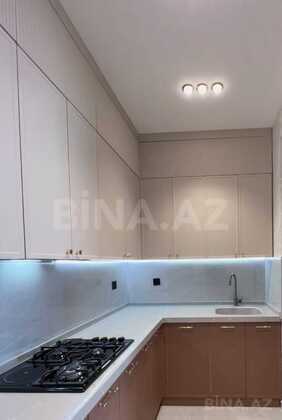 2 otaqlı Köhnə tikili, Memar Əcəmi m., Bakı