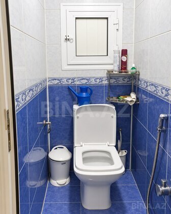 3 otaqlı Köhnə tikili, Memar Əcəmi m., Bakı