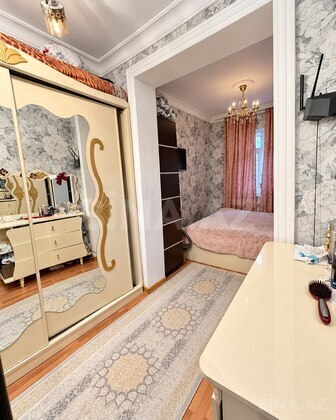 3 otaqlı Köhnə tikili, Memar Əcəmi m., Bakı