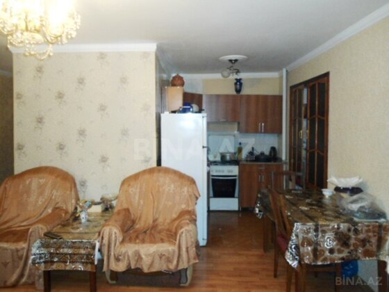 2 otaqlı Köhnə tikili, İnşaatçılar m., Bakı