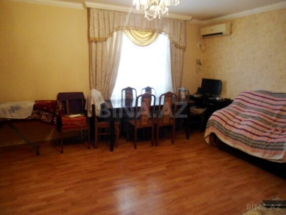 2 otaqlı Köhnə tikili, İnşaatçılar m., Bakı