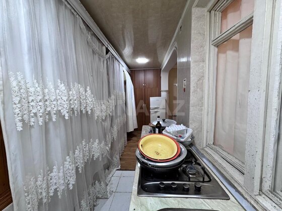 3 otaqlı Köhnə tikili, 7-ci mikrorayon q., Bakı