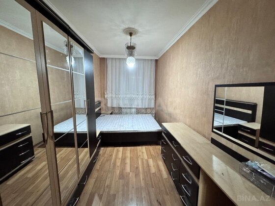 3 otaqlı Köhnə tikili, 7-ci mikrorayon q., Bakı
