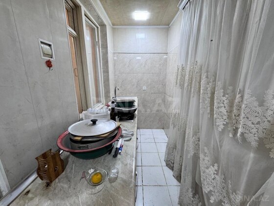 3 otaqlı Köhnə tikili, 7-ci mikrorayon q., Bakı