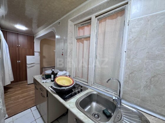 3 otaqlı Köhnə tikili, 7-ci mikrorayon q., Bakı