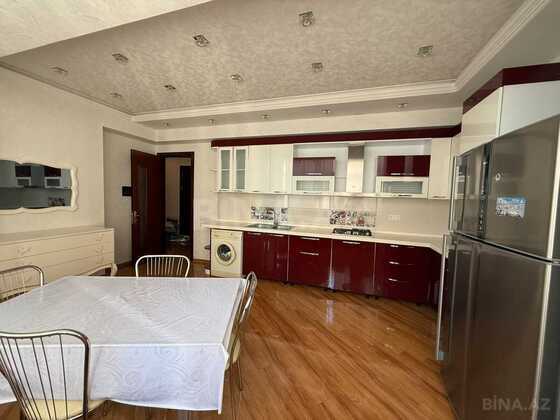 2 otaqlı Yeni tikili, 8 Noyabr m., Bakı