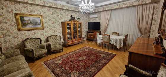 3 otaqlı Yeni tikili, 8 Noyabr m., Bakı