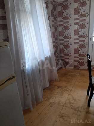 3 otaqlı Köhnə tikili, Neftçilər m., Bakı