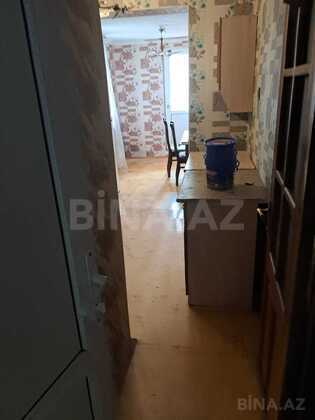 3 otaqlı Köhnə tikili, Neftçilər m., Bakı