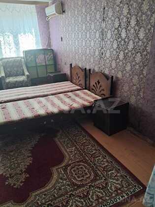 3 otaqlı Köhnə tikili, Neftçilər m., Bakı