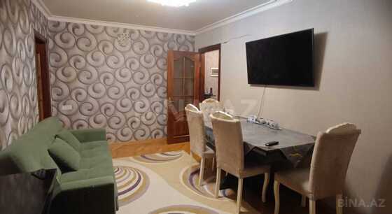 2 otaqlı Köhnə tikili, Elmlər Akademiyası m., Bakı