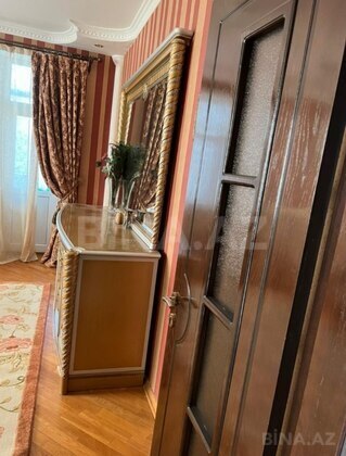 3 otaqlı Yeni tikili, İnşaatçılar m., Bakı
