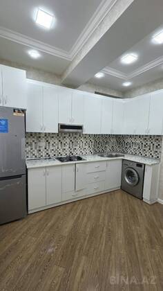 3 otaqlı Yeni tikili, İnşaatçılar m., Bakı