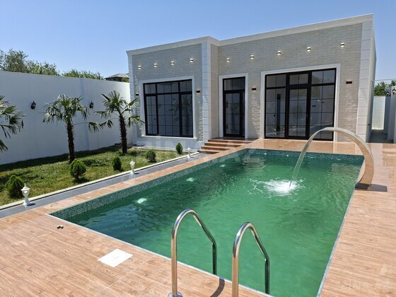 4 otaqlı Həyət evi/Bağ evi, Novxanı q., Bakı