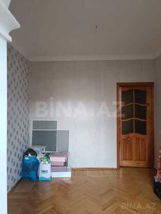 3 otaqlı Köhnə tikili, Həzi Aslanov m., Bakı
