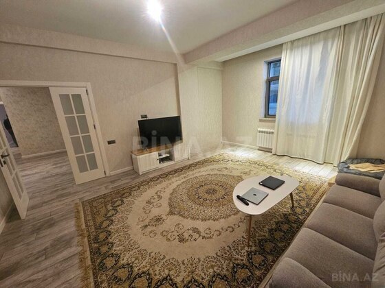 3 otaqlı Yeni tikili, Elmlər Akademiyası m., Bakı