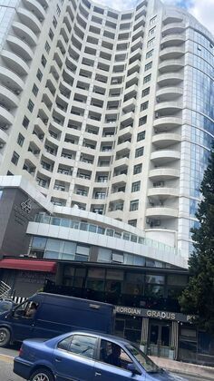 5 otaqlı Yeni tikili, Elmlər Akademiyası m., Bakı