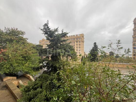 2 otaqlı Köhnə tikili, İçəri Şəhər m., Bakı
