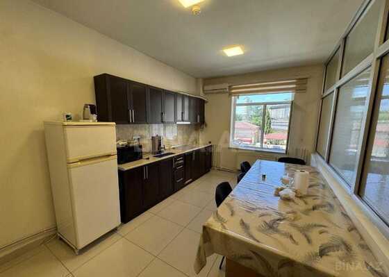 5 otaqlı Ofis, 8 Noyabr m., Bakı