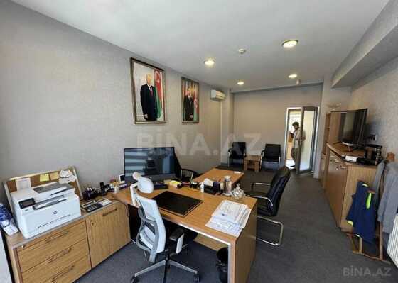 5 otaqlı Ofis, 8 Noyabr m., Bakı