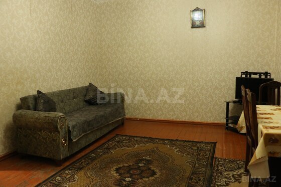 2 otaqlı Köhnə tikili, 28 May m., Bakı