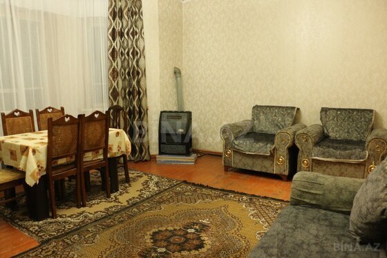 2 otaqlı Köhnə tikili, 28 May m., Bakı