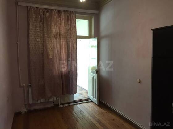 3 otaqlı Köhnə tikili, Neftçilər m., Bakı