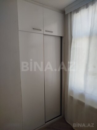 3 otaqlı Köhnə tikili, Xalqlar Dostluğu m., Bakı