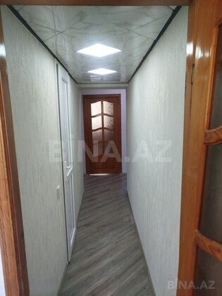 3 otaqlı Köhnə tikili, Xalqlar Dostluğu m., Bakı